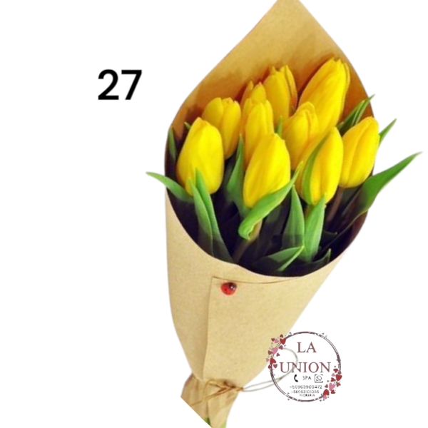 Hermoso Ramo de mano  con 12 tulipanes