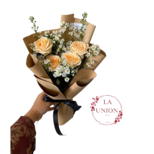 4 hermosas rosas