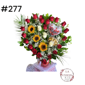 Hermoso corazón con rosas rojas
