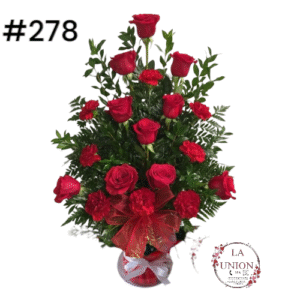 Hermoso arreglo de rosas y claveles