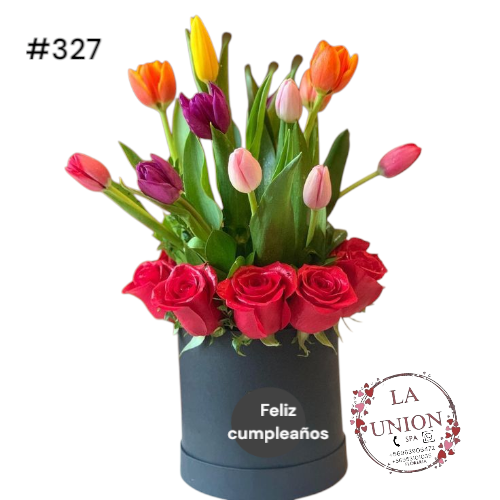 hermoso arreglo en tulipanes mixtos