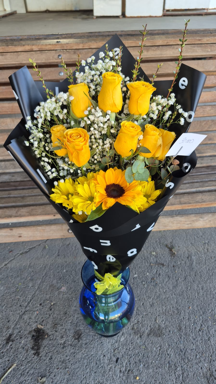 Hermoso Ramo con florero