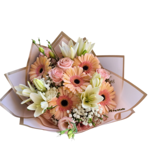 ramo de mano con 12 flores surtidas